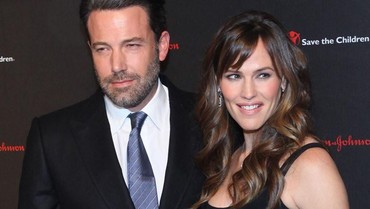 img-title Hari Ibu Sedunia, Ben Affleck Umbar Pujian untuk Mantan Istri