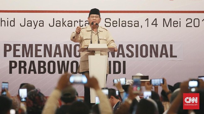 Langkah Prabowo Subianto yang menolak hasil penghitungan suara Pemilu 2019 jika penuh kecurangan tidak bisa dikenakan sanksi karena bukan pelanggaran pemilu,