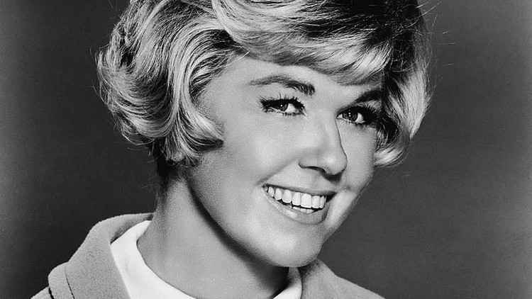 Doris Day, pelantun lagu Que Sera Sera meninggal di usia 97. Sebelum wafat, ia ungkap tips agar bisa memiliki umur panjang.