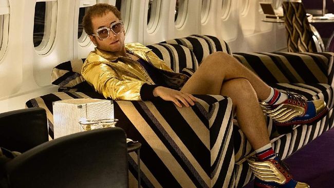Elton John menganggap pemotongan adegan gay dalam 'Rocketman' adalah kejam dan tidak dapat menerima fakta soal cinta dua manusia.