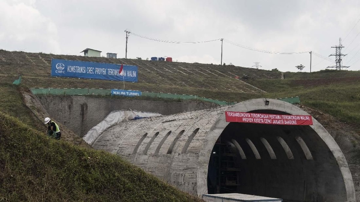 FOTO : Mengintip Progres Proyek Kereta Cepat Jakarta-Bandung