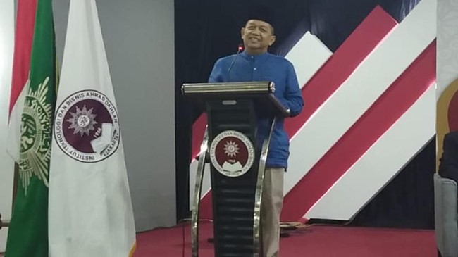Komite Ekonomi dan Industri Nasional menilai Indonesia perlu mempersiapkan ekonomi yang berbasis kewirausahaan guna menghadapi tantangan ekonomi global.