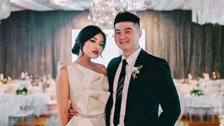 Chef Arnold Poernomo dan istrinya, Tiffany Soetanto menyambut kelahiran anak pertama mereka.