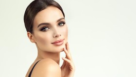 3 Cara Buat Kulit Wajah 'Glowing'