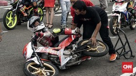 FOTO: Melihat dari Dekat Road Race Indonesia
