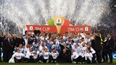 FOTO: Pesta Lazio di Stadion Olimpico Lazio berhasil merengkuh gelar Coppa Italia setelah mengalahkan Atalanta 2-0 berkat gol Sergej Milinkovic-Savic dan Joaquin Correa di Stadion Olimpico, Roma.