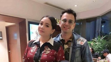 img-title Luna Maya Bocorkan Kehamilan Kedua Nagita Slavina?