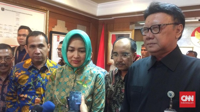 Ketua APEKSI Airin Rachmi Diany mengatakan pihaknya ingin agar dana kelurahan bisa naik, sama dengan jumlah besaran dana desa.