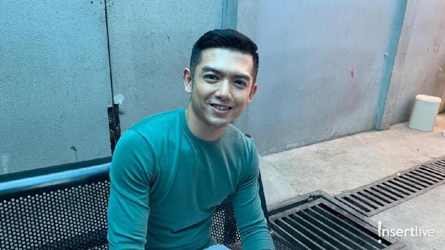 Nicky Tirta ternyata baru mengikuti akun milik Vanessa Angel.