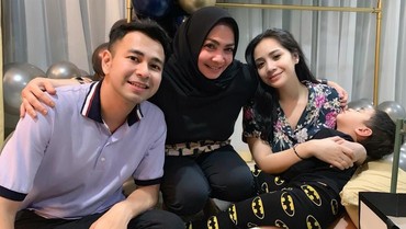 img-title Ibunda Nagita Sindir Raffi Punya Mertua Lain?