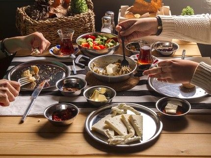 Bunda, Simak Daftar Menu Sahur Agar Tahan Lapar Seharian