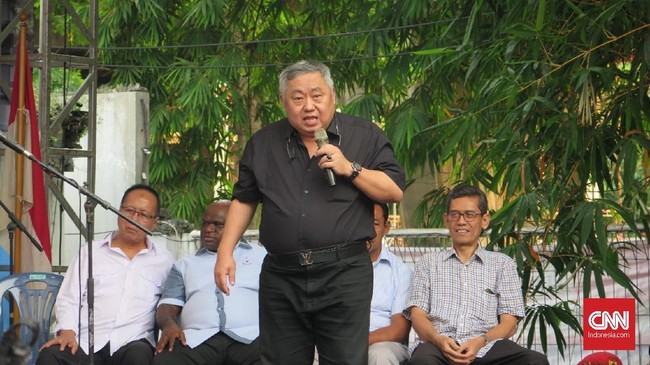 Terlapor kasus makar, Lieus Sungkharisma, menilai pemerintah menggunakan pasal makar untuk menakut-nakuti rakyat agar berhenti menuntut terkait Pilpres 2019.