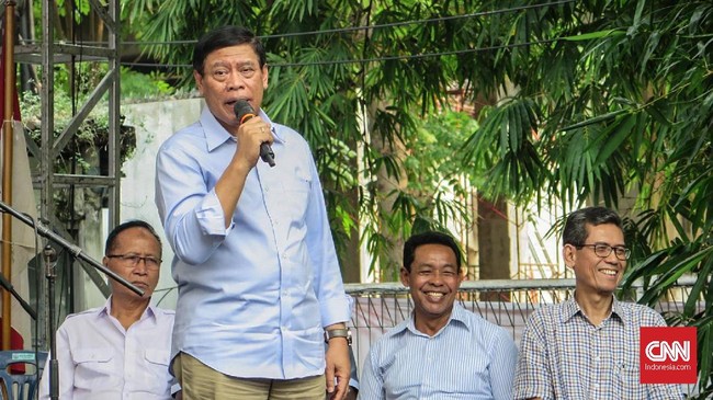 Mantan Menko Polhukam Tedjo Edhy Purdijatno menilai Gerakan Nasional Kedaulatan Rakyat merupakan gerakan rakyat, bukan makar menggulingkan pemerintahan.