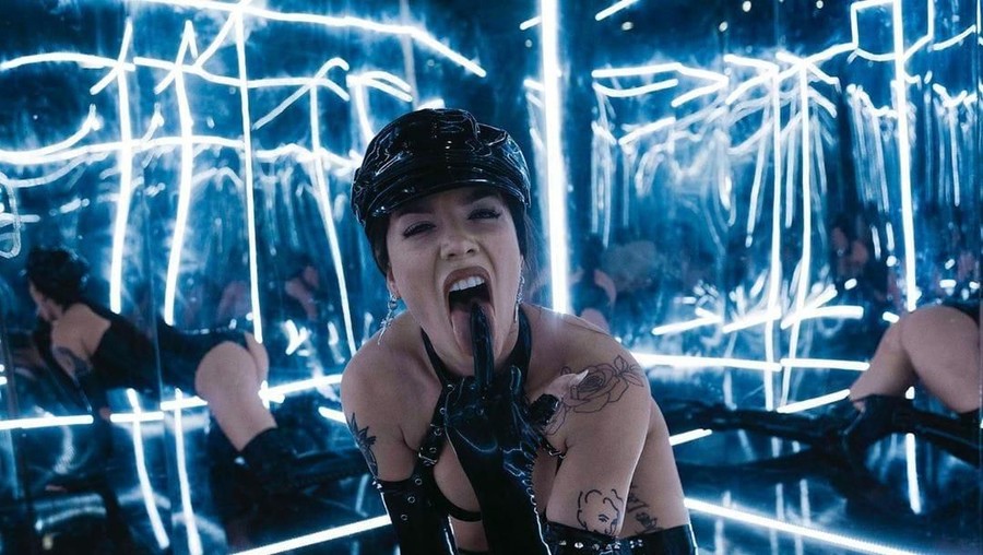 Halsey keluarkan single terbaru dengan judul Nightmare siang ini!