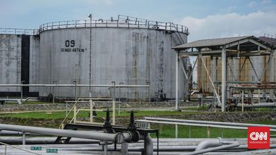 Harga Minyak Turun Tipis Imbas Was-was Kelebihan Pasokan