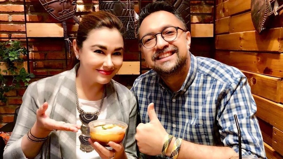 Sejumlah pasangan selebriiti yang nikah beda agama namun tetap jalani puasa bersama.