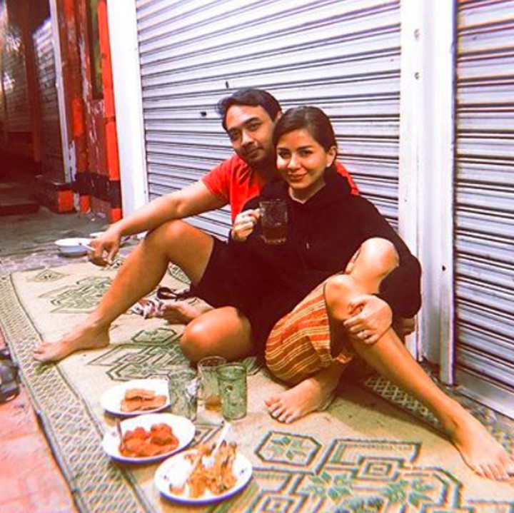 <div>Anak-anak sudah tidur, saatnya nge-date santai di pinggiran kota Yogyakarta. (Foto: Instagram/ @meisya_siregar)</div><div> </div>
