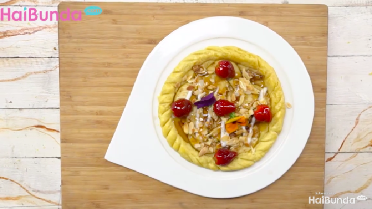 Berbukalah dengan yang manis. Ya, Bunda bisa mencoba resep Apple Gallette berikut ini untuk menu buka puasa di rumah.