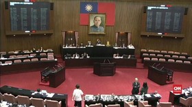 VIDEO: Parlemen Taiwan Loloskan UU Pernikahan Sesama Jenis