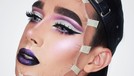 Terlibat perseteruan dengan Tati Westbrook&comma; berikut 5 gaya make-up unik hasil karya dari James Charles&period;