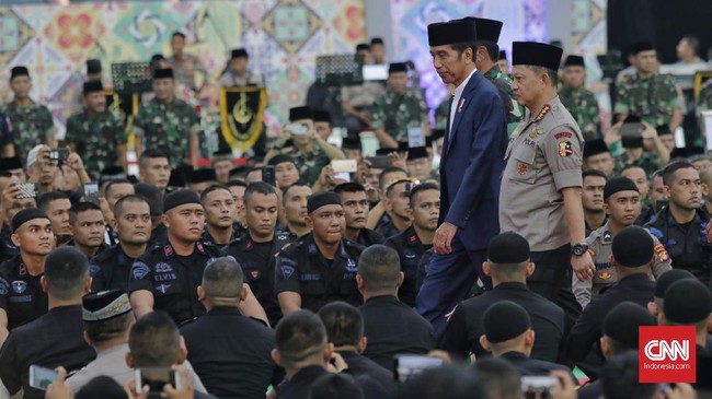 Sebanyak 27 ribu personel gabungan Polri-TNI disiagakan menjaga pelantikan presiden dan wakil presiden terpilih Joko Widodo dan Ma'ruf Amin 20 Oktober 2019.
