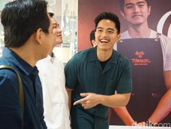 Kocak! Ini Pengakuan Kaesang Soal Sering Pesan Makanan Online untuk Jokowi