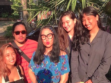 Cerita Titi DJ soal Karier Keempat Anaknya, Ada yang Jadi Penyanyi Go International