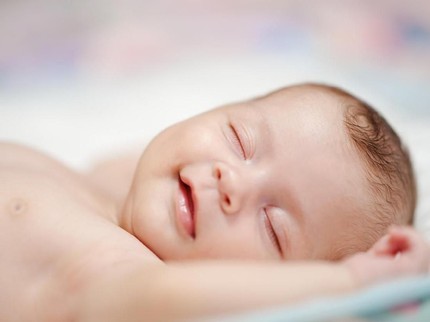 20 Nama Bayi Islami dengan Arti Taat