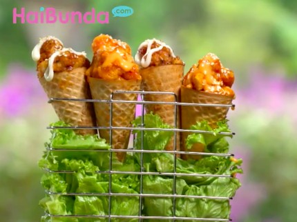 Menu Buka Puasa: Pok Pok Chicken With Waffle Cones, Lezat & Unik