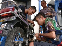 Polisi Bakal Sanksi Tilang Pemotor Pakai Knalpot Brong