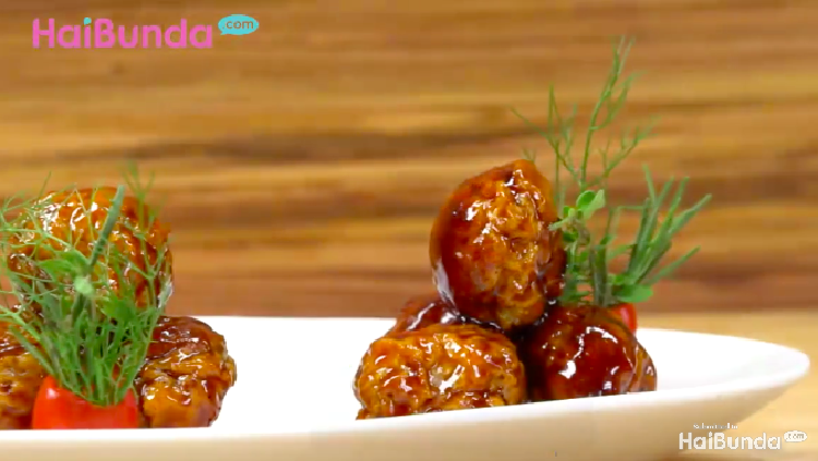 Bunda mau menyantap bakso tapi tanpa kuah? Resep Bakso Ayam Panggang ini pas banget dicoba untuk menu sahur keluarga.