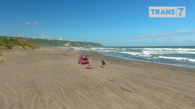 VIDEO: Sensasi Bermain Pasir di Yogyakarta