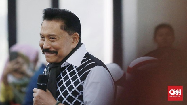 Hendropriyono yakin saat ini TNI dan Polri masih setia memegang sumpah prajurit mereka untuk selalu taat pada atasan. 