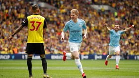Juara Piala FA, Manchester City Raih Treble