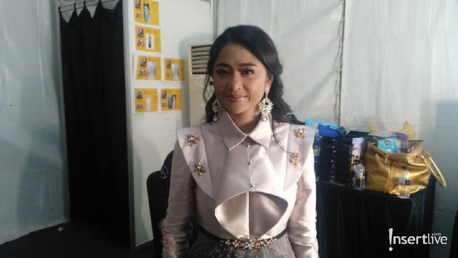 Soal wasiat sang ayah yang ingin Dewi Perssik berdamai dengan Rosa Meldianti.