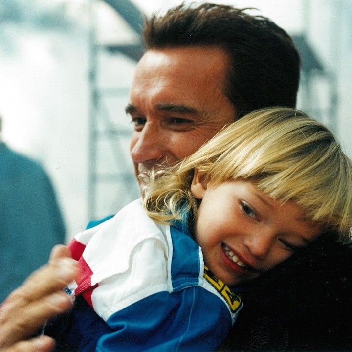 <p>Arnold selalu ingat mengucapkan selamat ulang tahun kepada putra dan putrinya. <em>Sweet!</em> "<em>Happy birthday @patrickschwarzenegger. I love you and I’m so proud of you. I love watching you grow into a great leading man, a fantastic business mind, and an even better human being,</em>" tulisnya pada 18 September lalu. (Foto: Instagram @schwarzenegger)</p>