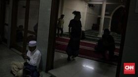 Nestapa Guru Ngaji di Bekasi: Diborgol, Dilakban, Dipukuli Batu Bata