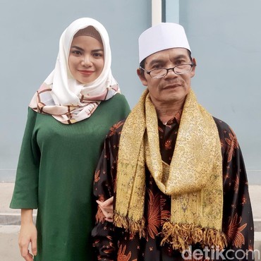 Jalani Puasa Sambil Umrah di Makkah, Dinar Candy: Biar Full Ibadahnya