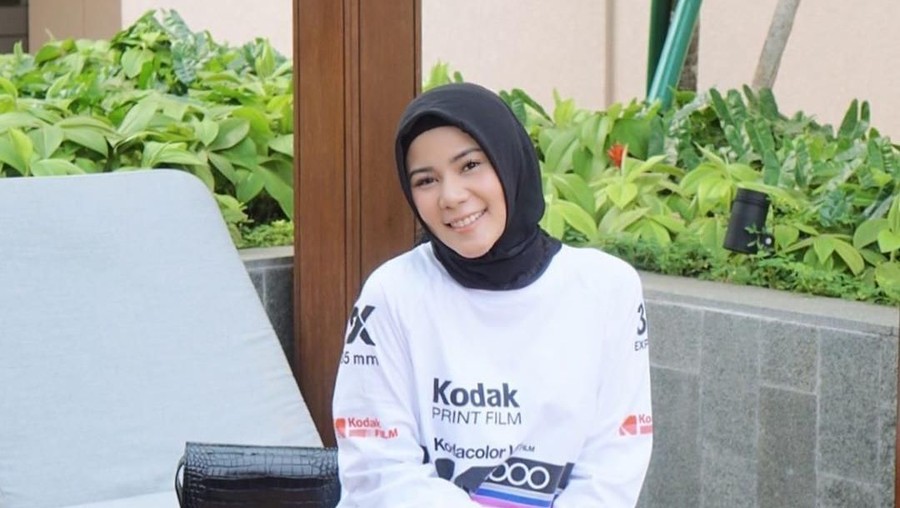 Gaya Hijab Cynthia Ramlan, adik Olla Ramlan