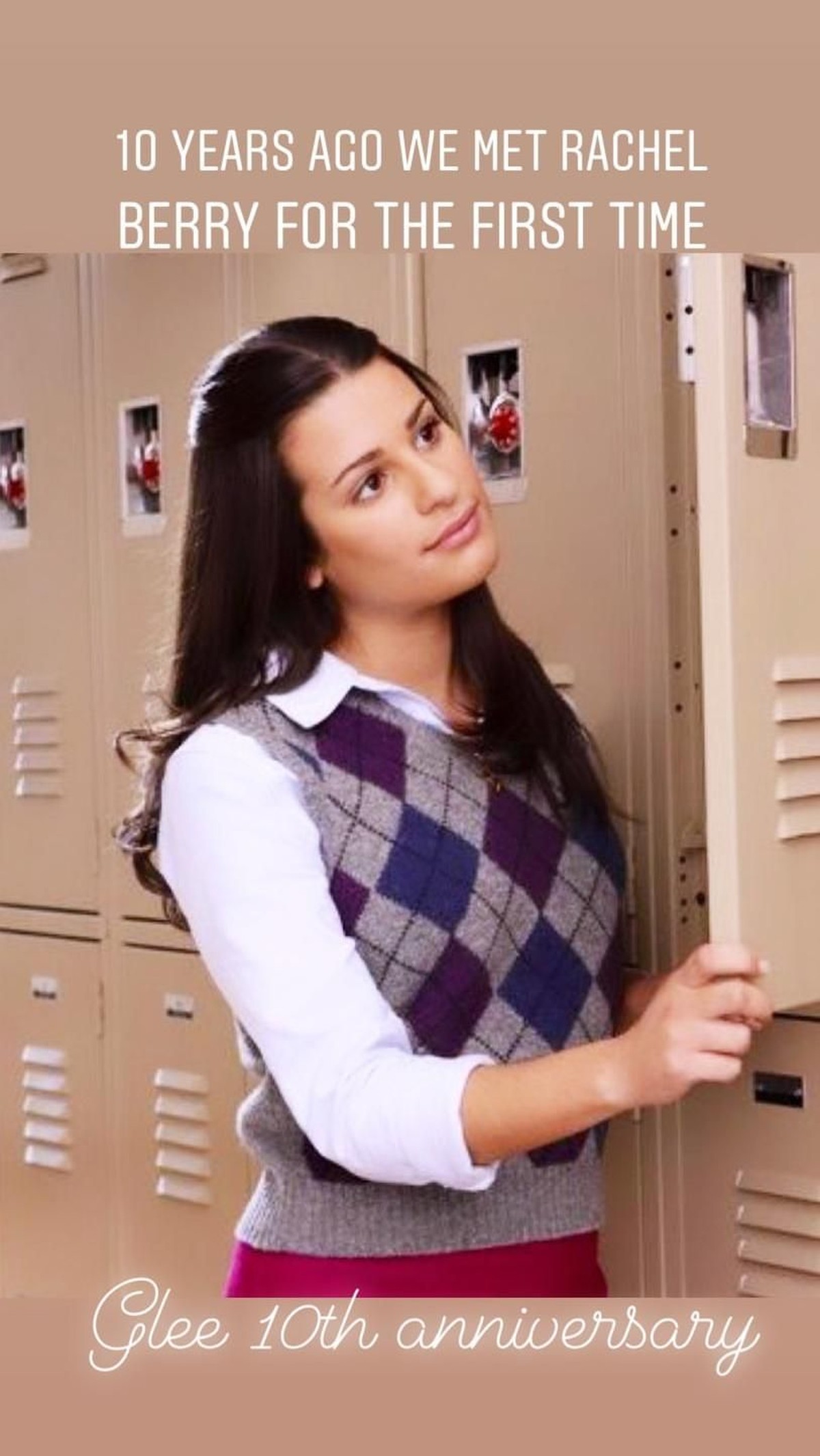 Tak terasa 10 tahun lalu serial drama musikal Glee pertama kali dirilis&period; Para pemain pun memberikan ucapan selamat atas perayaan ini&period; Ada siapa saja&quest;