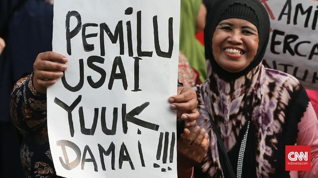 Saat sidang sengketa Pilpres 2019 di MK mulai berjalan, kedua kubu diminta siapkan mental untuk menerima putusan dan bersiap menyetop isu kecurangan dan hoaks.