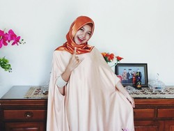 Potret Cantik Ghea Indrawari Kenakan Hijab