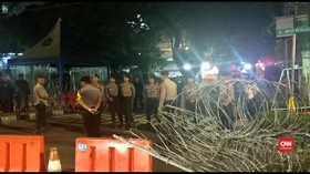 VIDEO: Rekapitulasi Hampir Selesai, Area KPU Disterilisasi