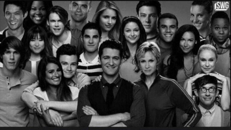 Tak terasa 10 tahun lalu serial drama musikal Glee pertama kali dirilis. Para pemain pun memberikan ucapan selamat atas perayaan ini. Ada siapa saja?