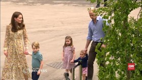 VIDEO: Aksi Gemas Anak-anak Pangeran William-Kate di Taman