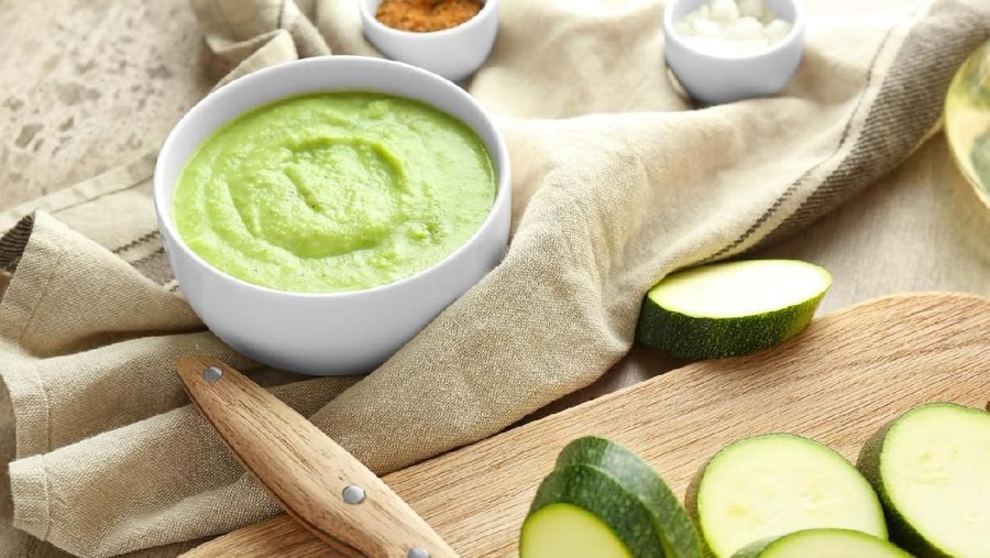 Puree Zucchini, Kentang, dan Bayam, MPASI Mudik Tinggi Antioksidan