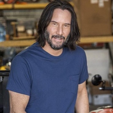 Keanu Reeves Sebut Film 'The Matrix 4' Diwarnai Kisah Cinta