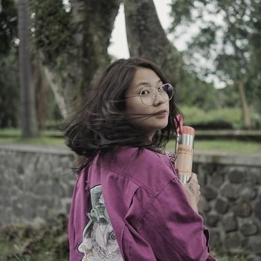 Lirik Lagu Laguland - Danilla Riyadi