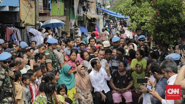 Sejumlah peneliti menimbang-timbang kekuatan dan kemungkinan Jokowi bakal menjadi king maker untuk Pilpres 2024.