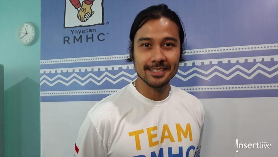Chicco Jerikho akan memboyong keluarga kecilnya untuk ikut menemaninya pada acara galang dana di New York Marathon 2019